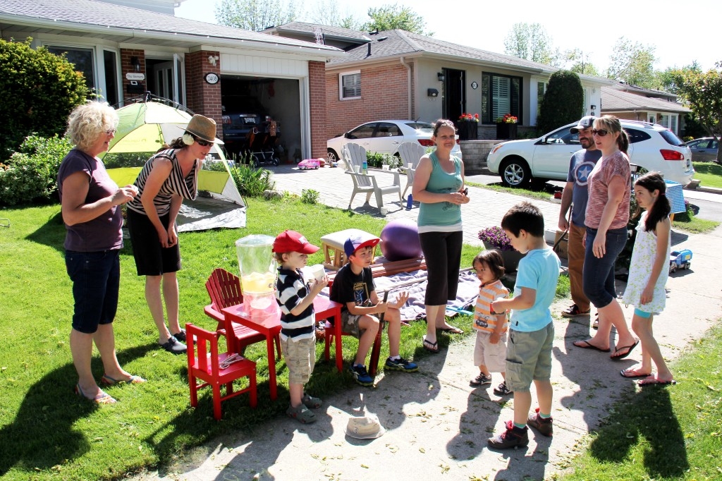 Sheridan Homelands garage sale 036